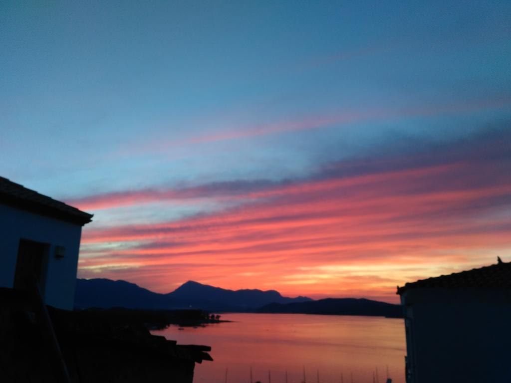 Panoramic View Apartment Poros Town ภายนอก รูปภาพ